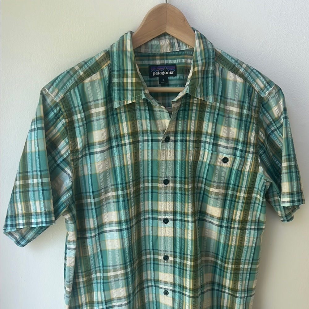 PATAGONIA MEN'S PUCKERWARE BUTTON DOWN SHIRT SEERSUCKER BLEND SIZE MEDIUM